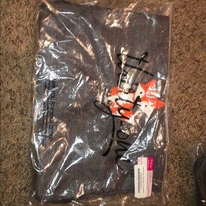 Thirty-one crosshatch